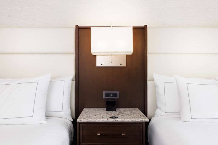 Room 50 of 144