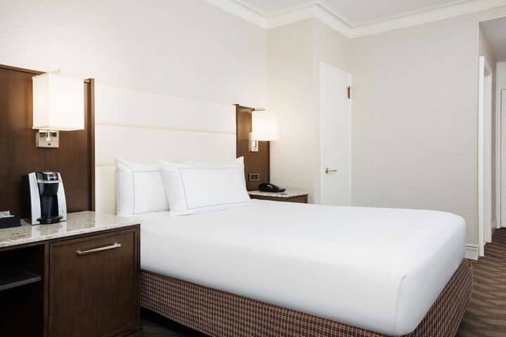 Room 54 of 144