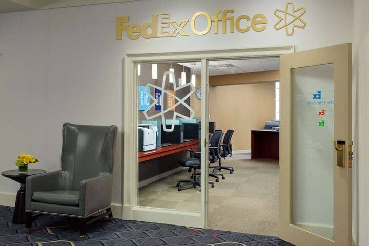 Business Center 140 of 144